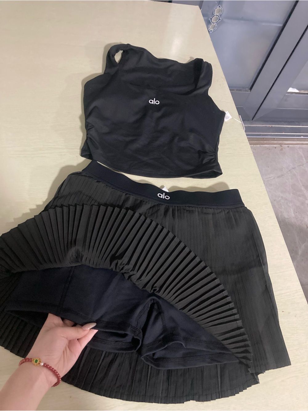 ALO Yoga Black Pleated Midi Skirt - Picture 5 of 5